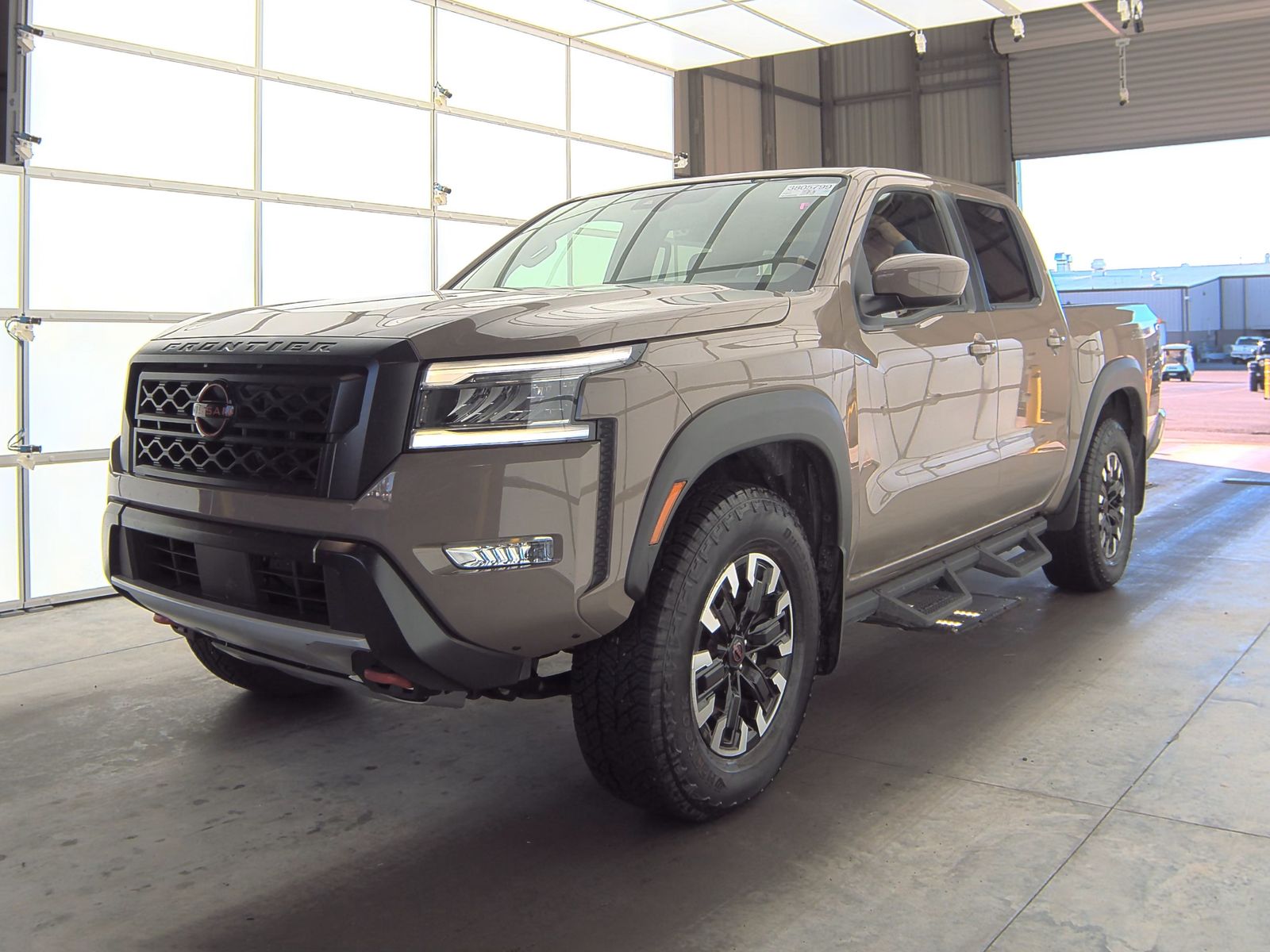 2024 Nissan Frontier PRO-4X Crew Cab Short Bed