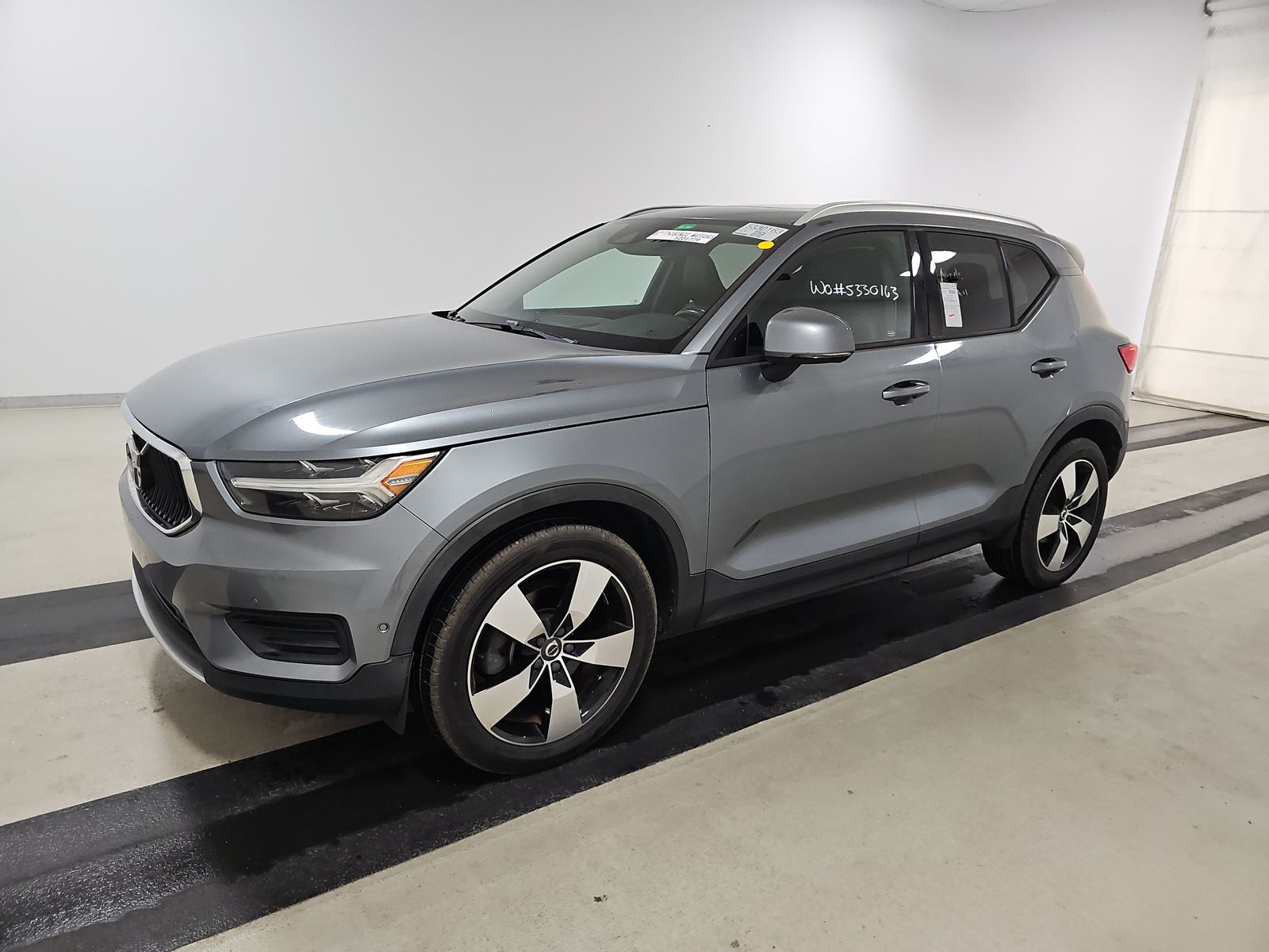2019 Volvo XC40 T5 Momentum