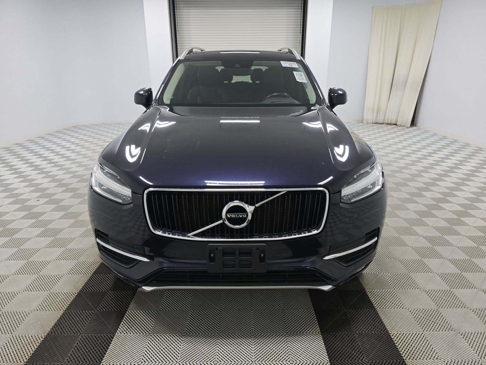 2019 Volvo XC90 T6 Momentum AWD