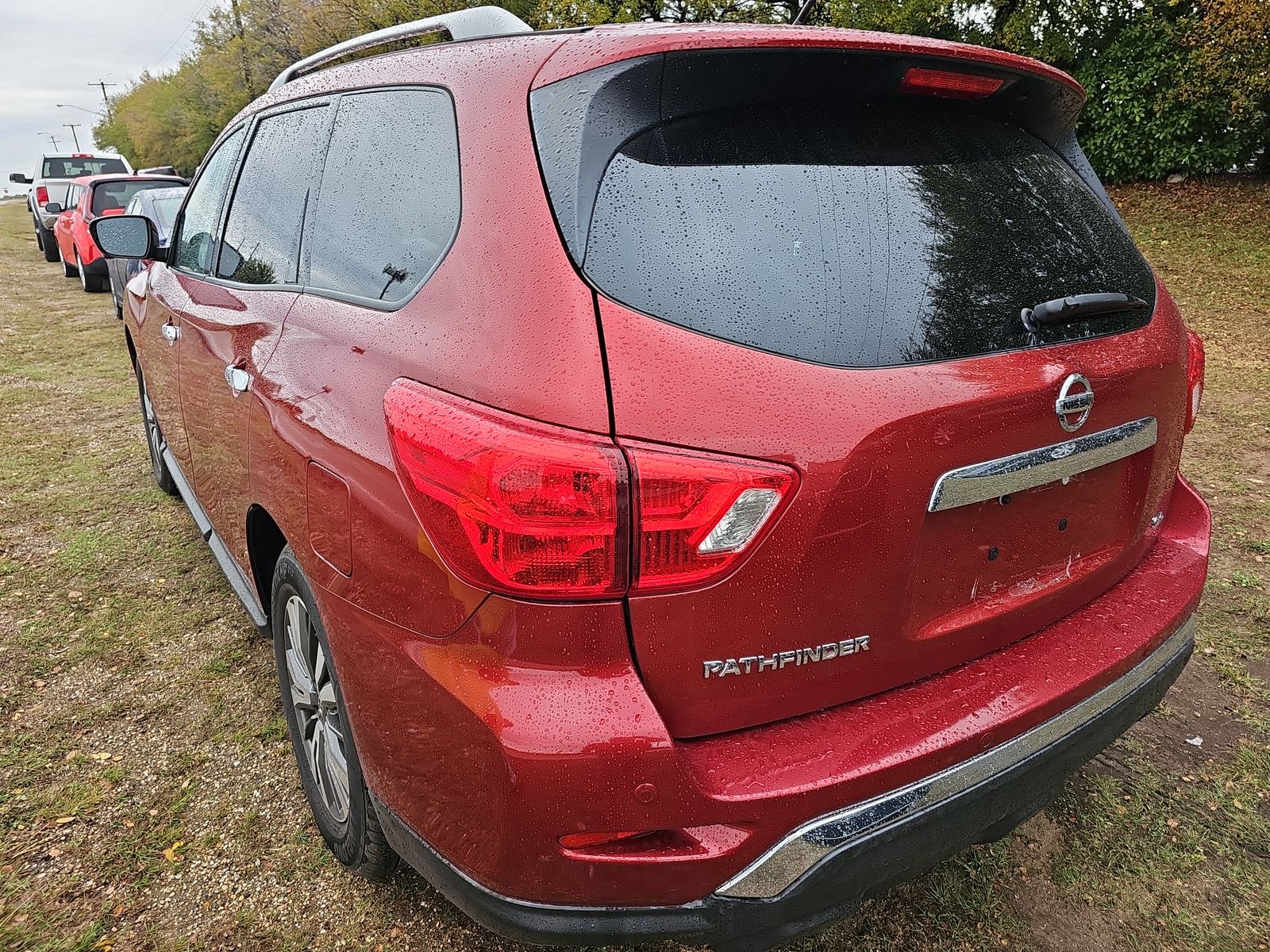 2017 Nissan Pathfinder SL FWD