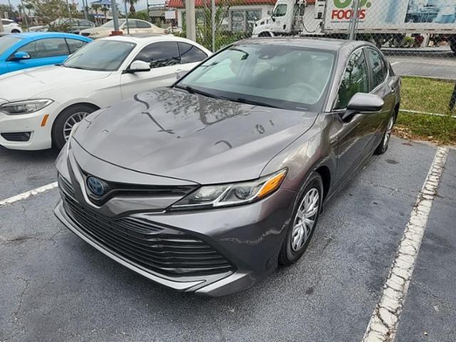 2019 Toyota Camry Hybrid LE