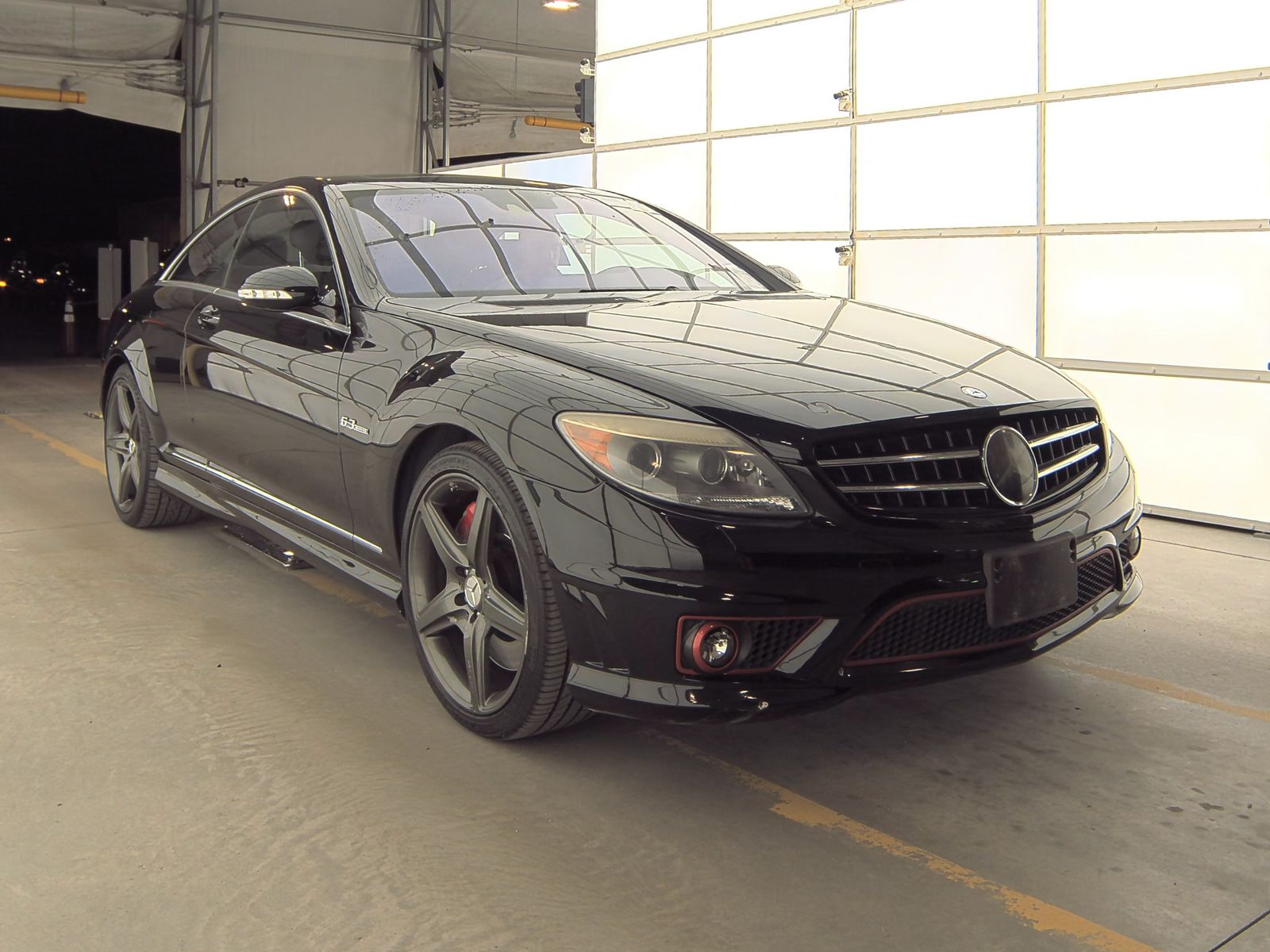 Mercedes-Benz CL 63 AMG снимка Mercedes-Benz CL 63 AMG