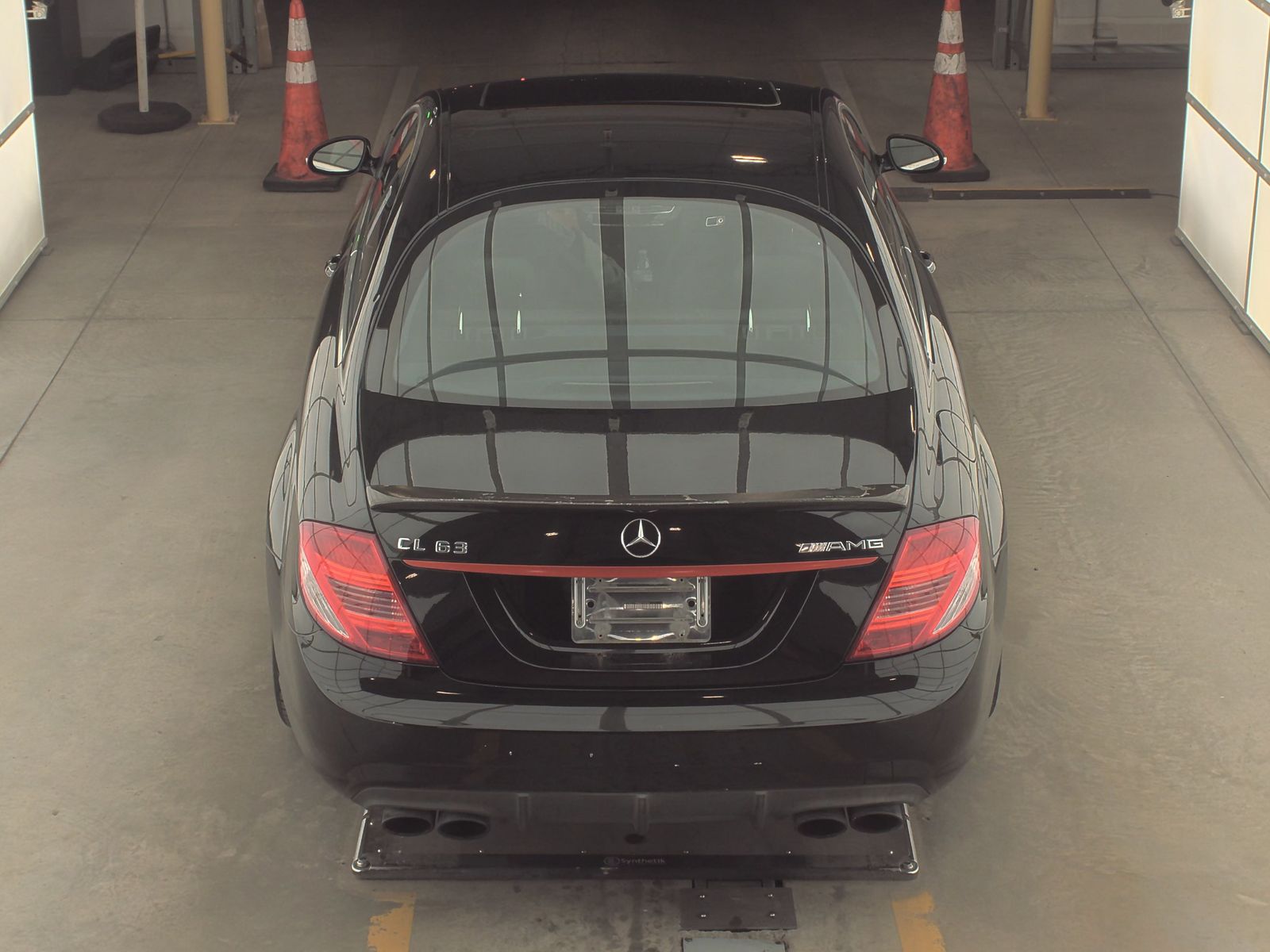 Mercedes-Benz CL 63 AMG снимка Mercedes-Benz CL 63 AMG