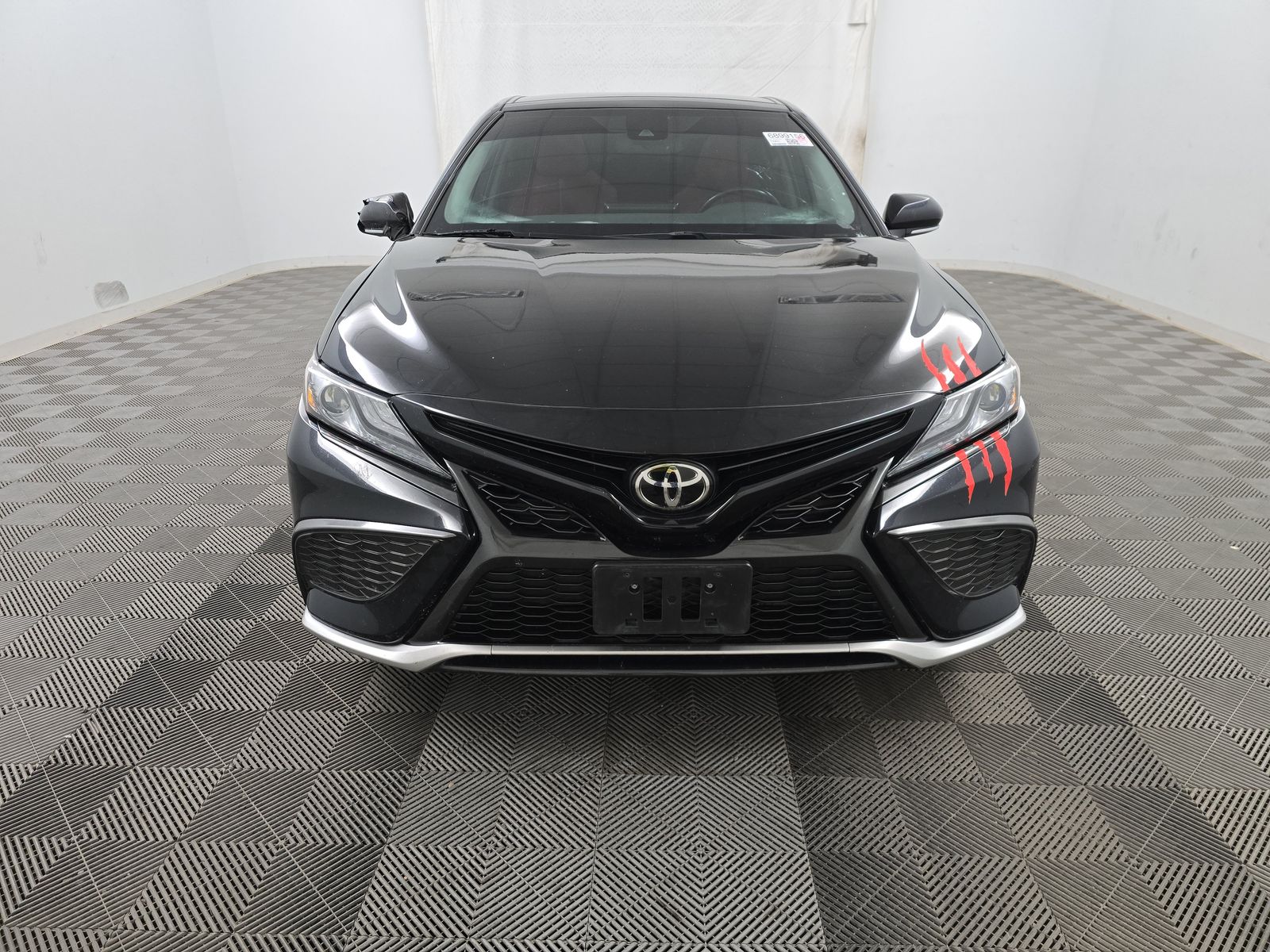 2021 Toyota Camry XSE FWD