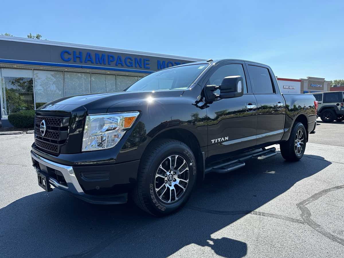 2021 Nissan TITAN SV Crew Cab Extra Short Bed