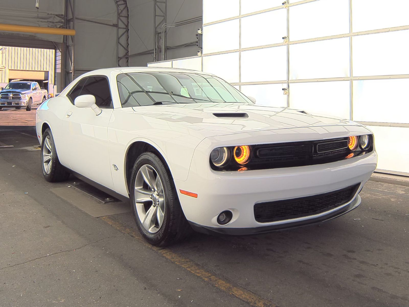 2019 Dodge Challenger SXT RWD