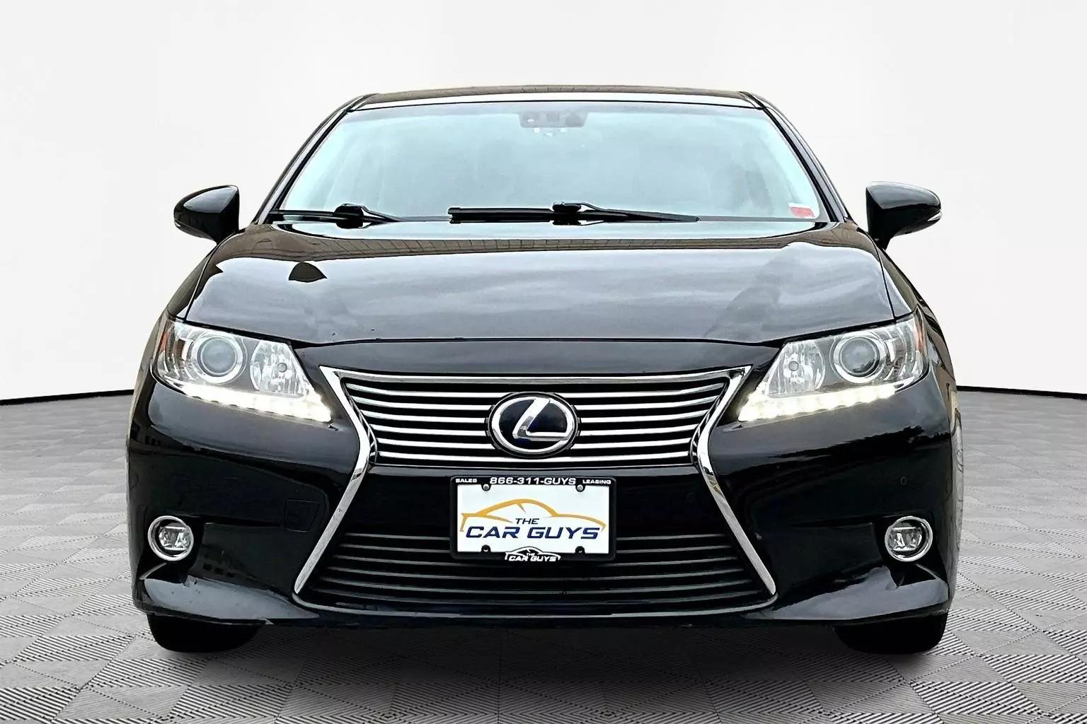 2015 Lexus ES ES 300h FWD