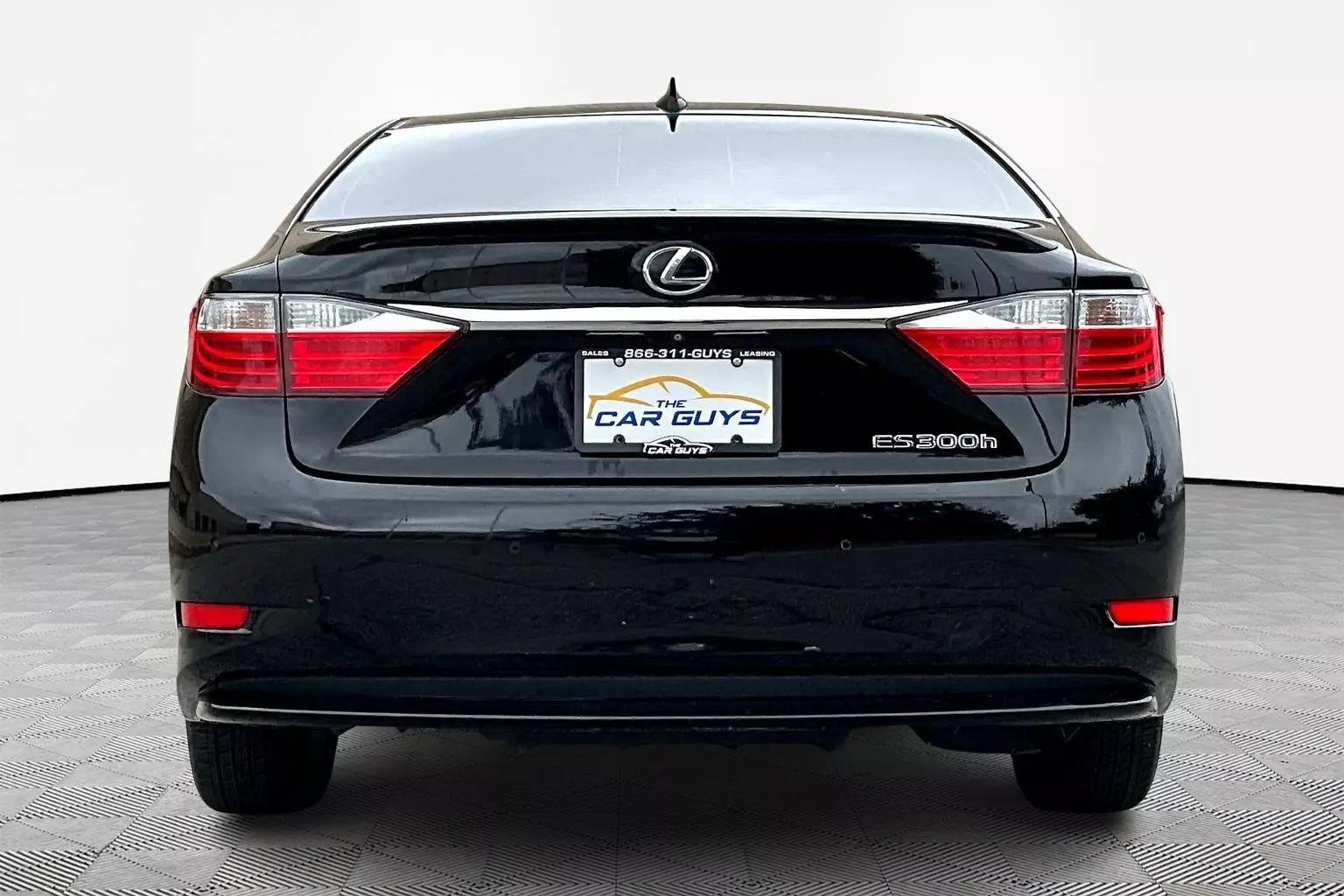 2015 Lexus ES ES 300h FWD