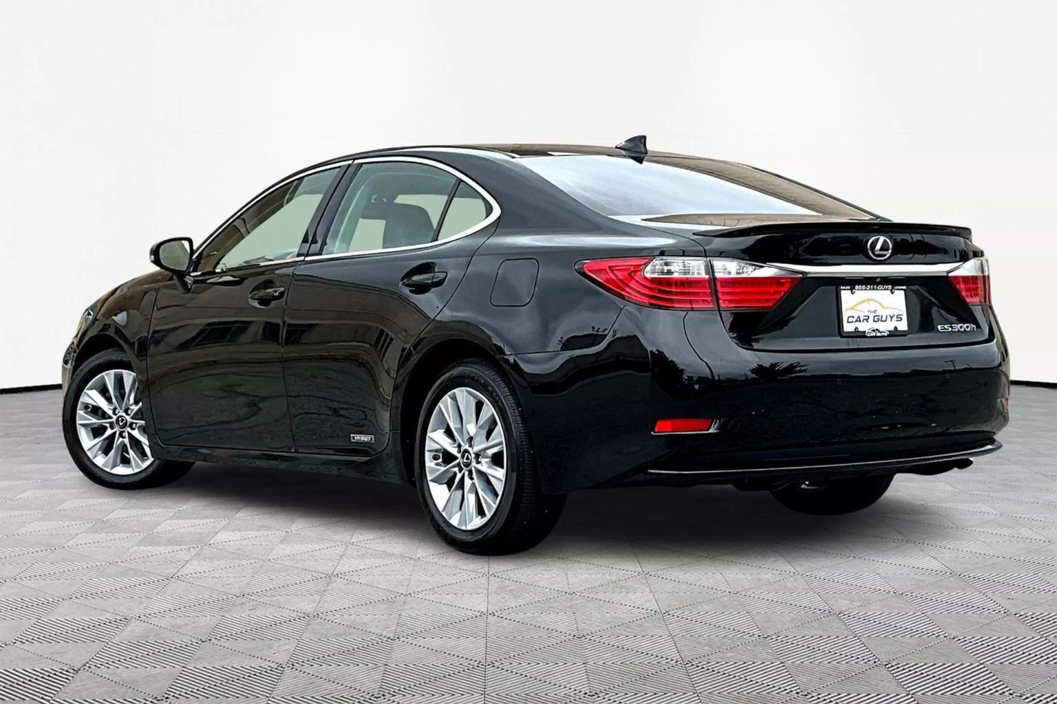 2015 Lexus ES ES 300h FWD