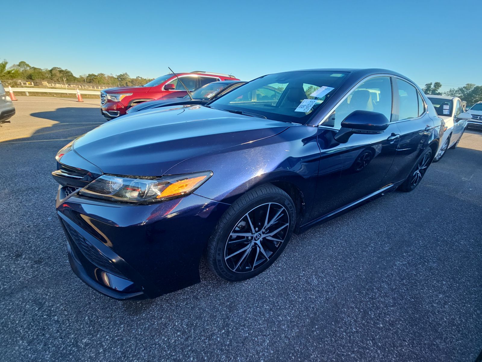 2022 Toyota Camry SE FWD