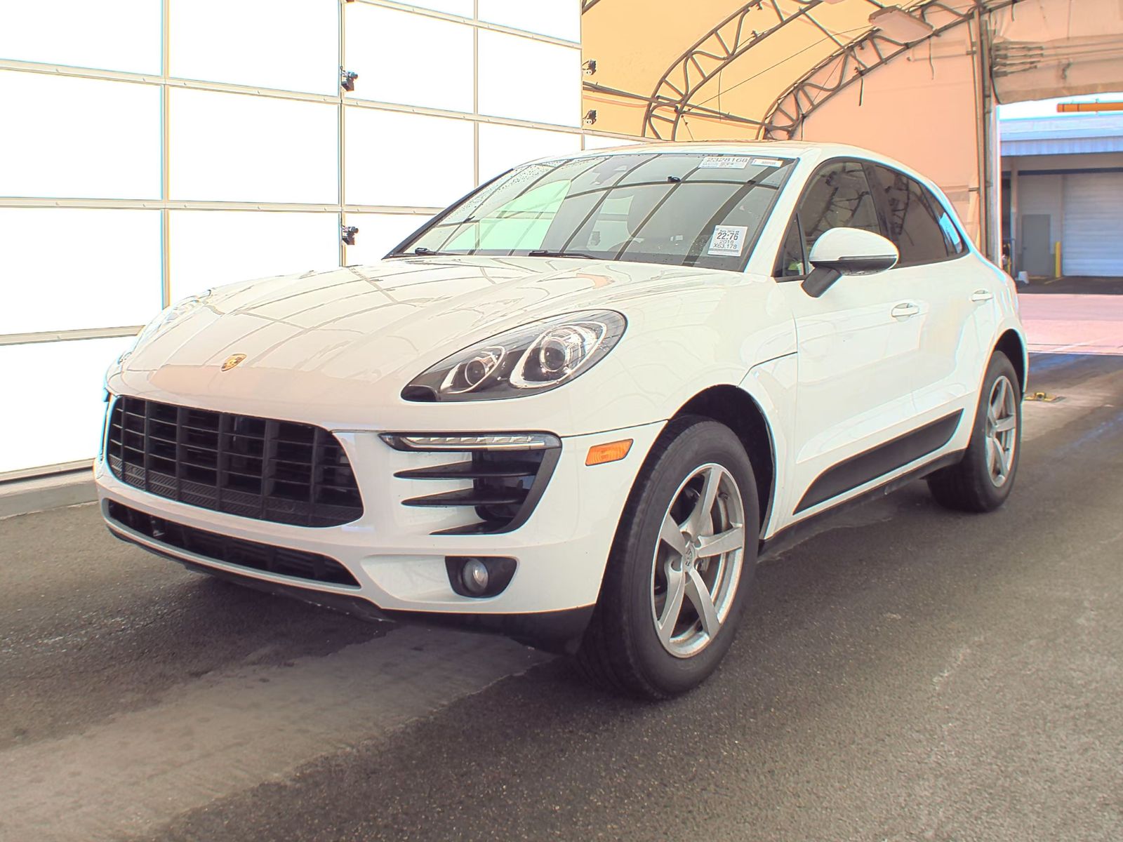 2018 Porsche Macan Base AWD