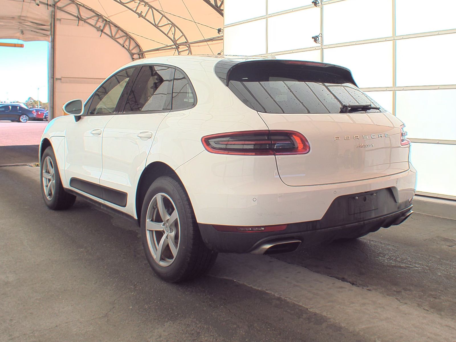 2018 Porsche Macan Base AWD