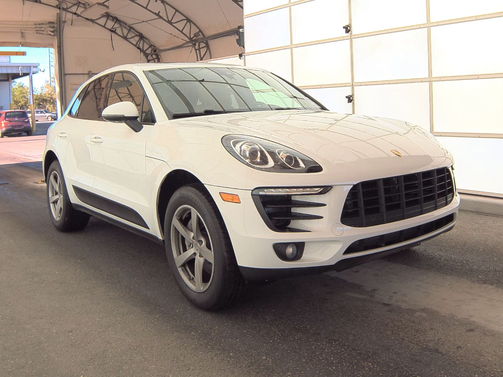 2018 Porsche Macan Base AWD