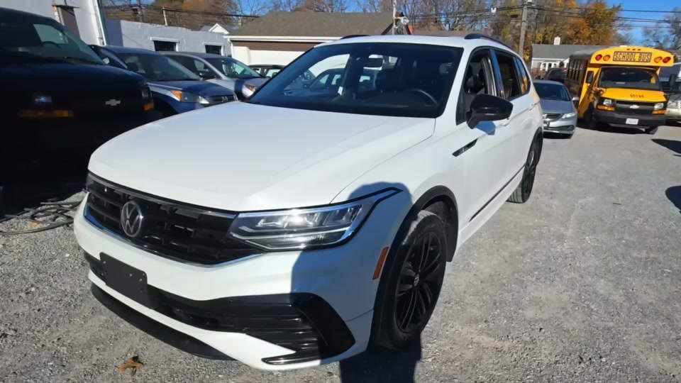 2022 Volkswagen Tiguan 2.0T SE R-Line Black AWD