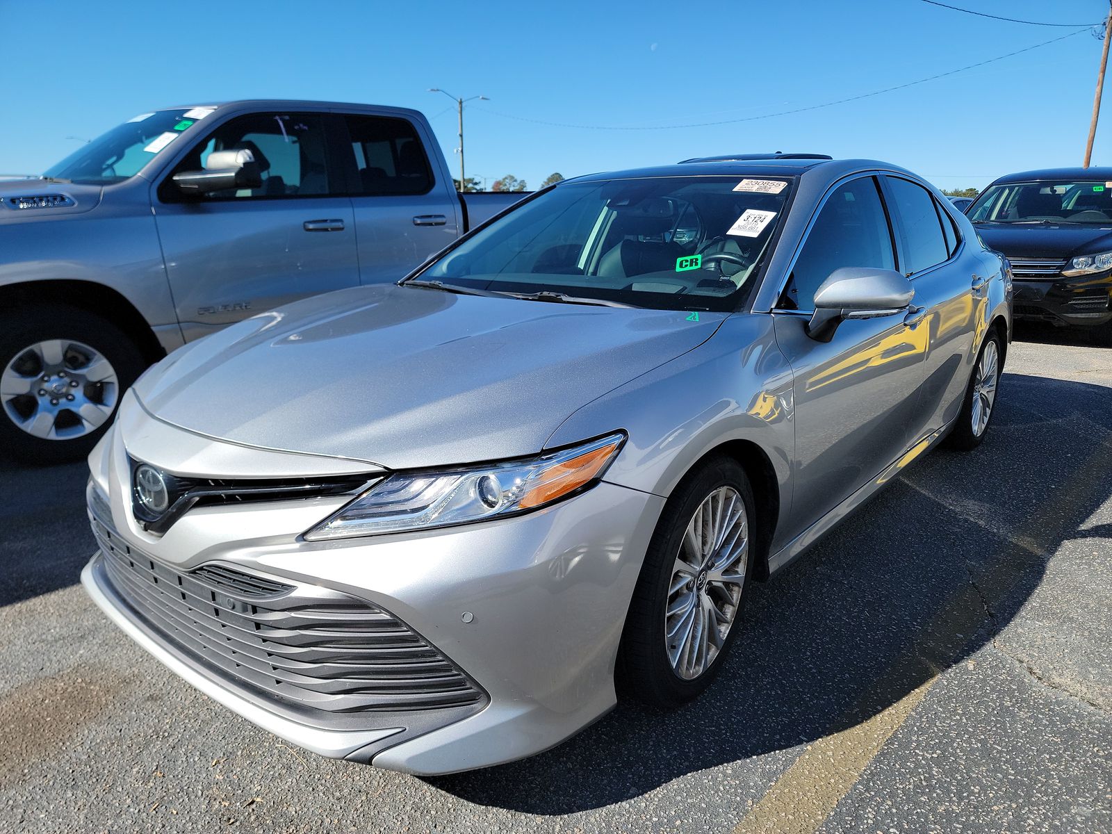 2019 Toyota Camry XLE FWD