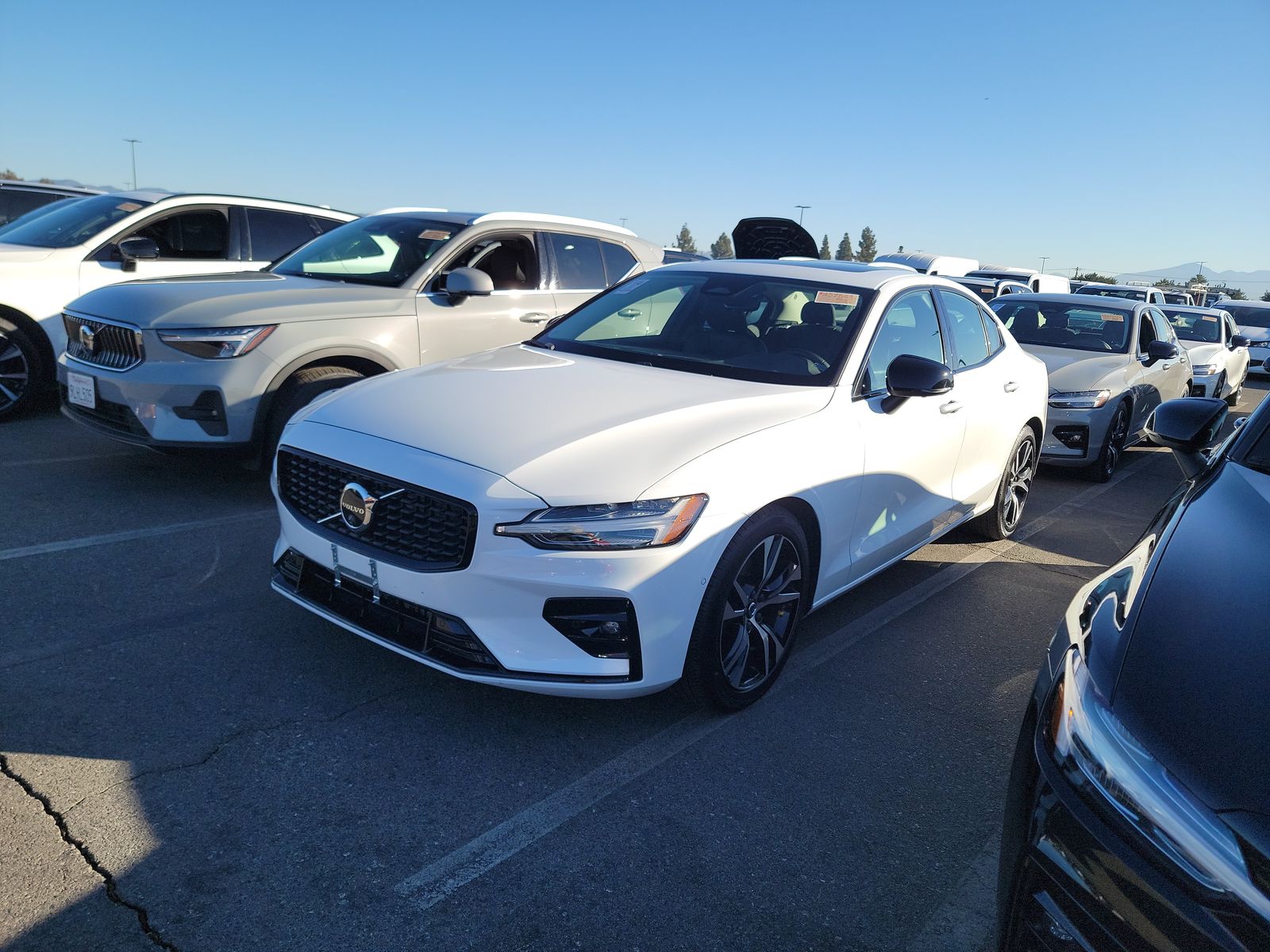 2024 Volvo S60 B5 Plus Dark