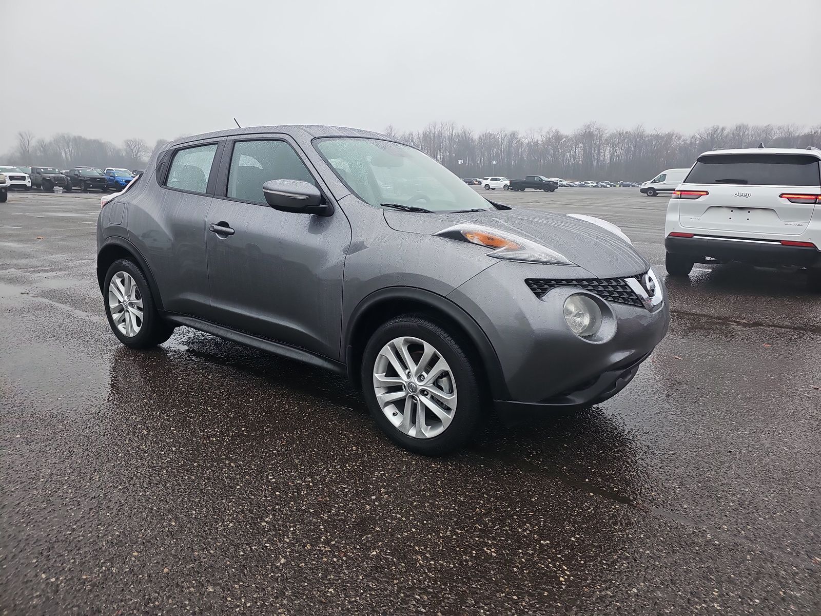 2015 Nissan JUKE S FWD