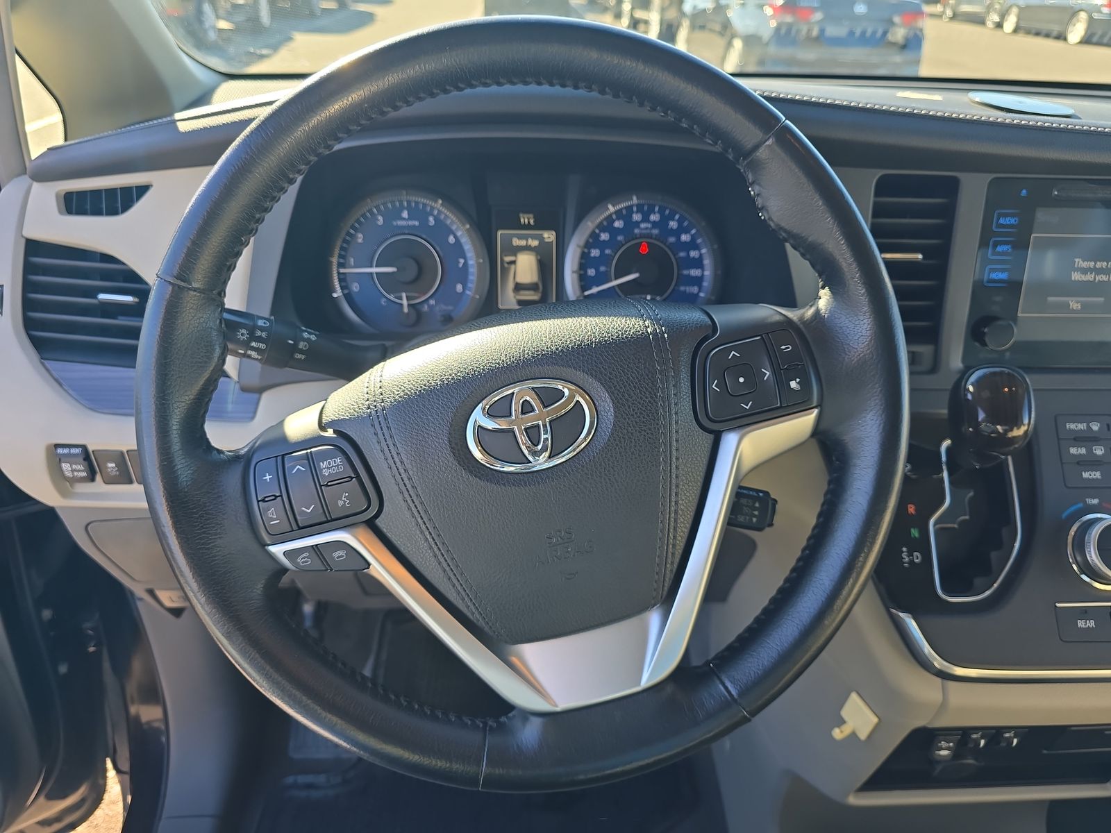 2015 Toyota Sienna XLE FWD