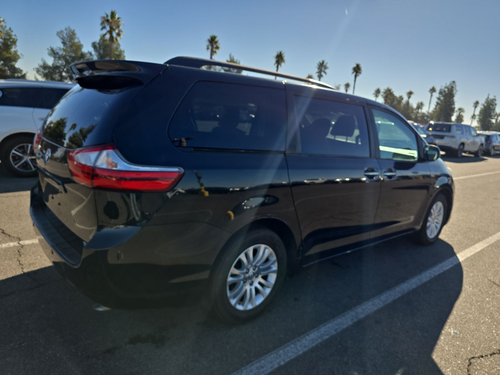 2015 Toyota Sienna XLE FWD