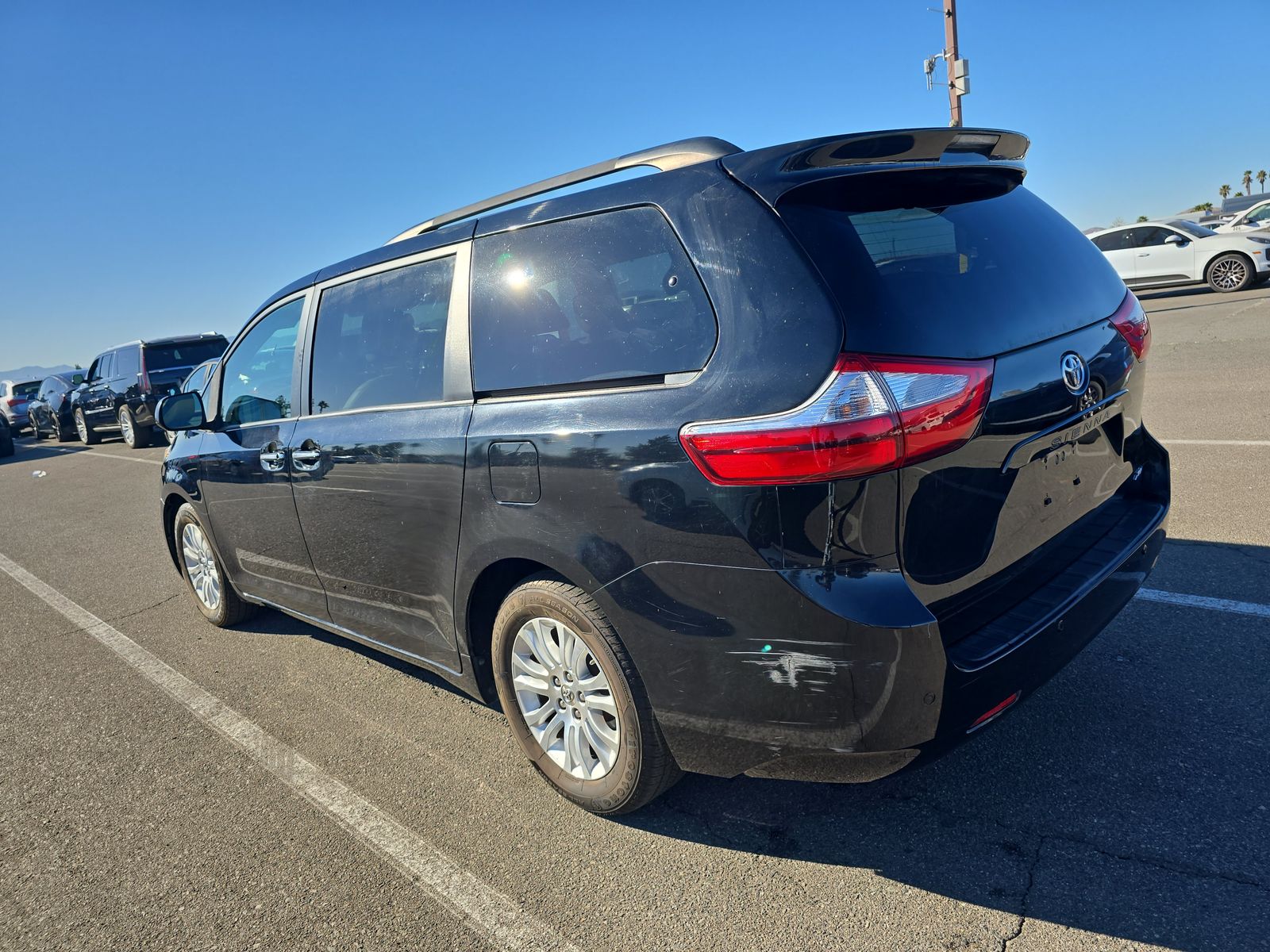 2015 Toyota Sienna XLE FWD