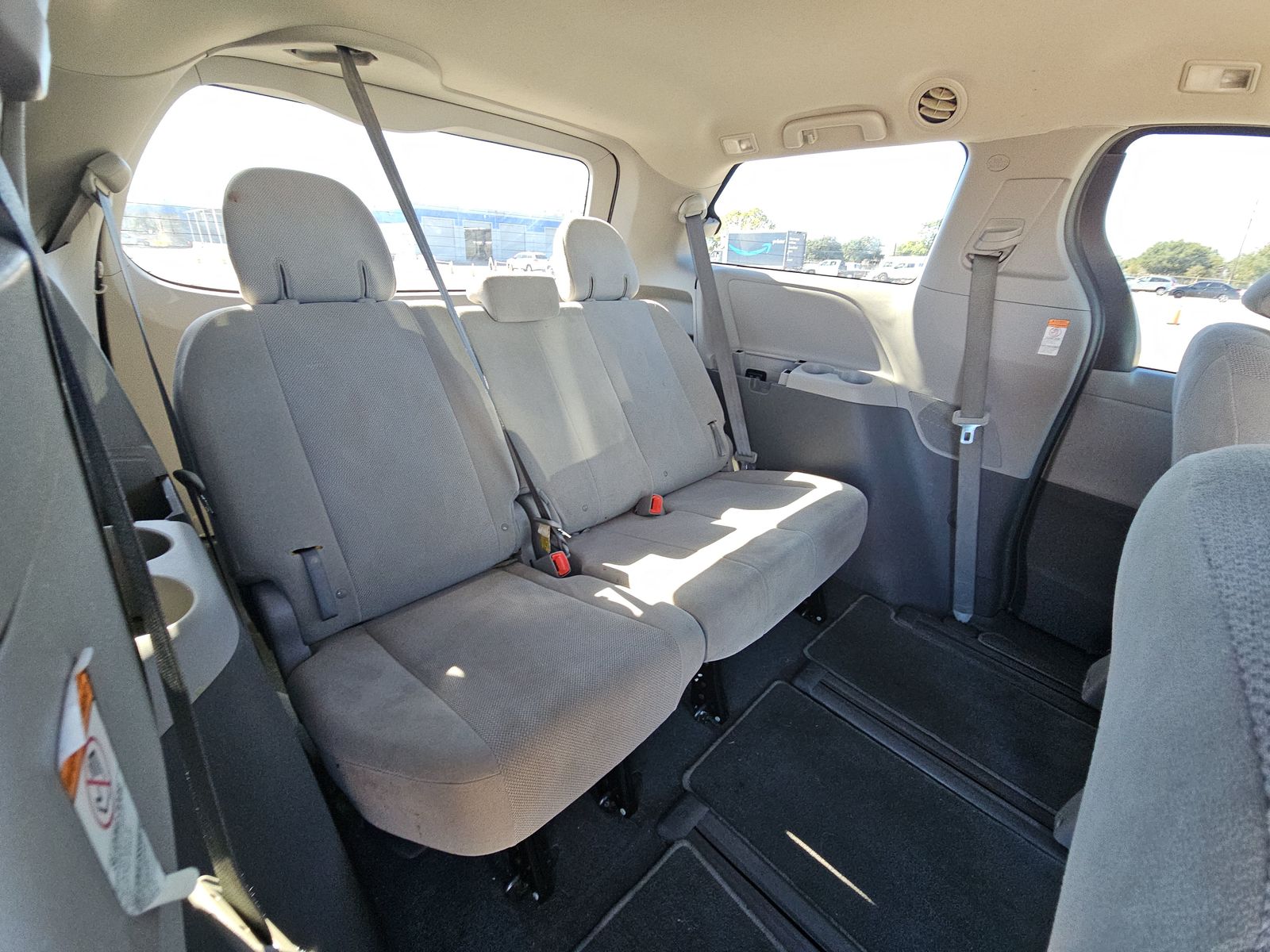 2019 Toyota Sienna L FWD