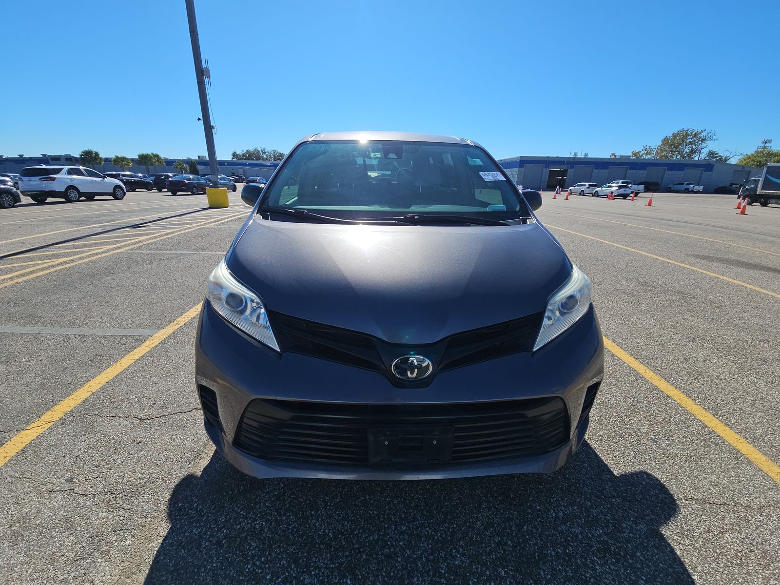 2019 Toyota Sienna L FWD