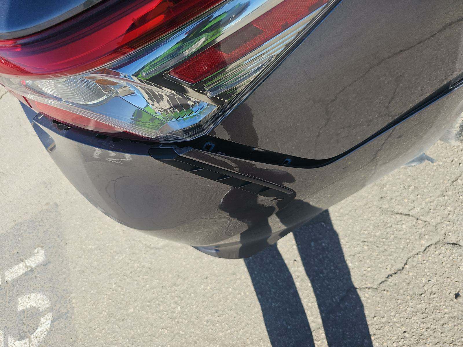 2019 Toyota Camry SE FWD
