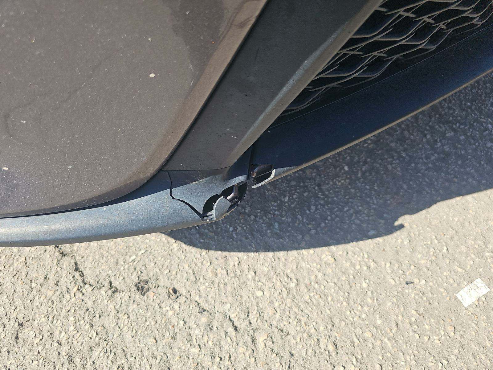 2019 Toyota Camry SE FWD