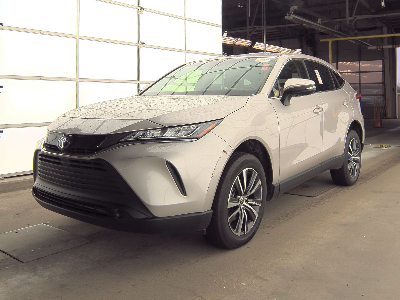 2022 Toyota Venza LE