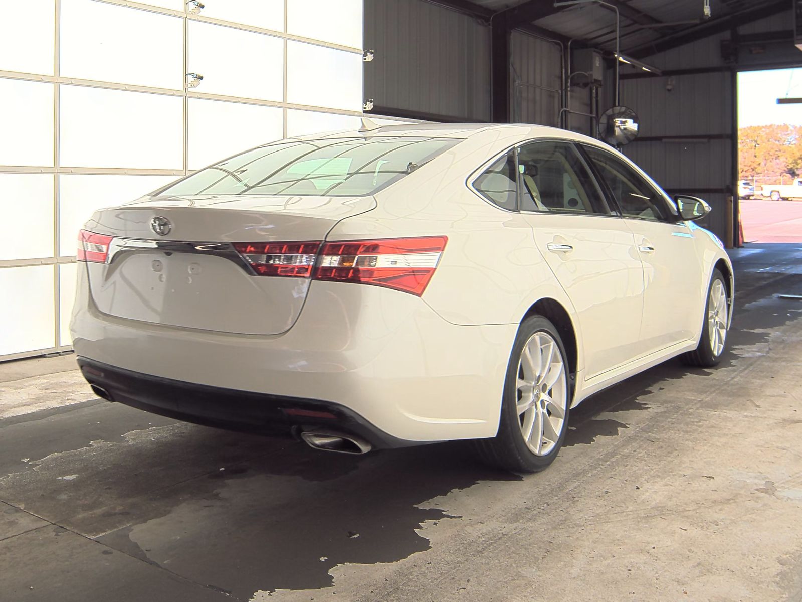 2013 Toyota Avalon Limited FWD