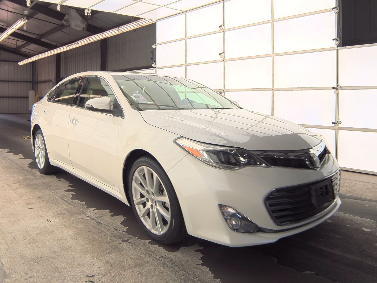 2013 Toyota Avalon Limited FWD