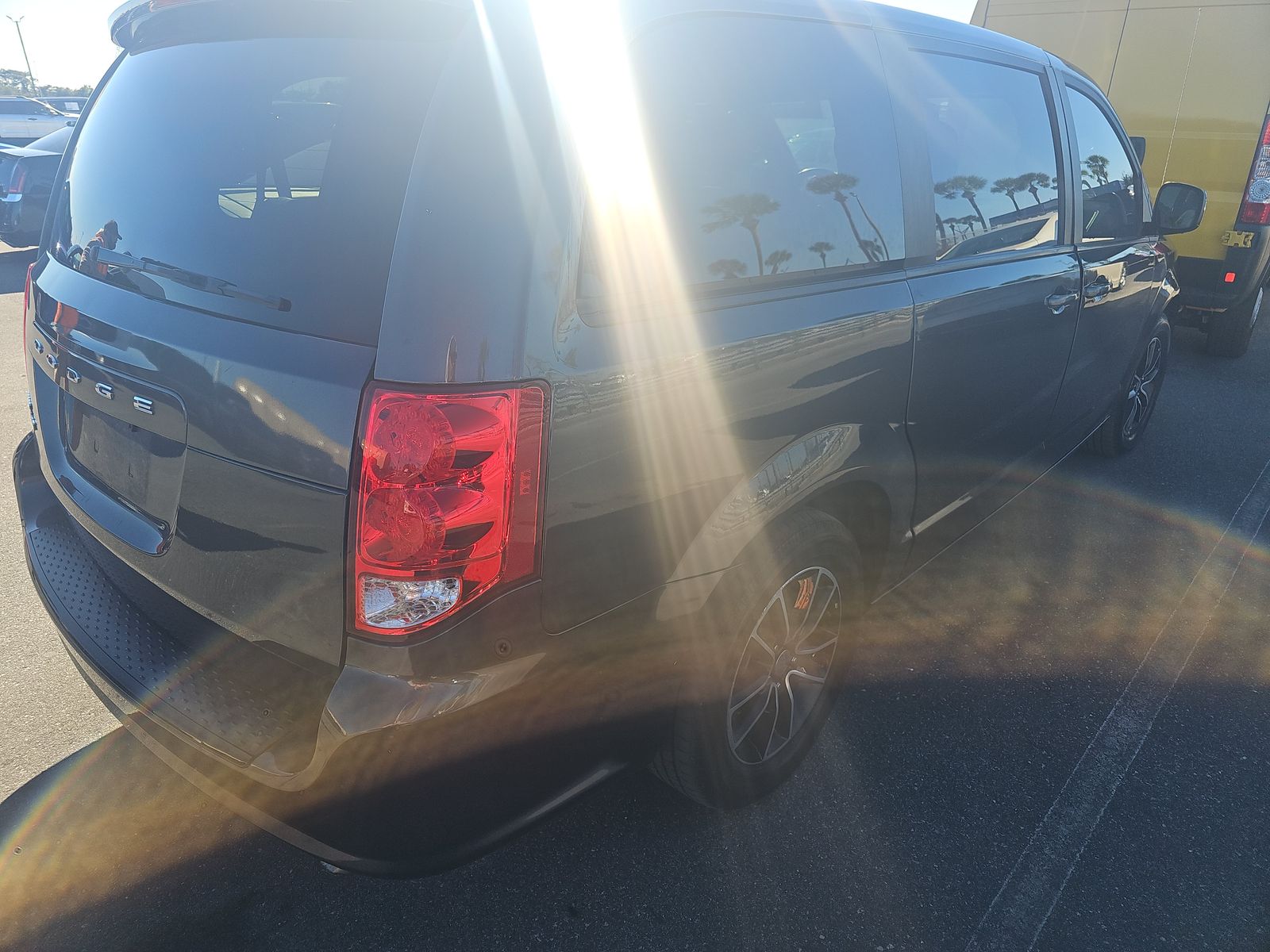 2019 Dodge Grand Caravan SXT FWD