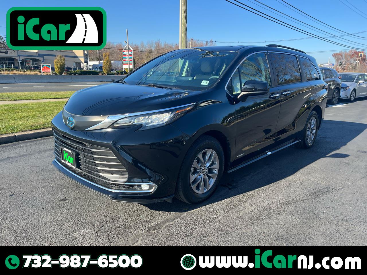 2021 Toyota Sienna XLE 8-Passenger 120.5