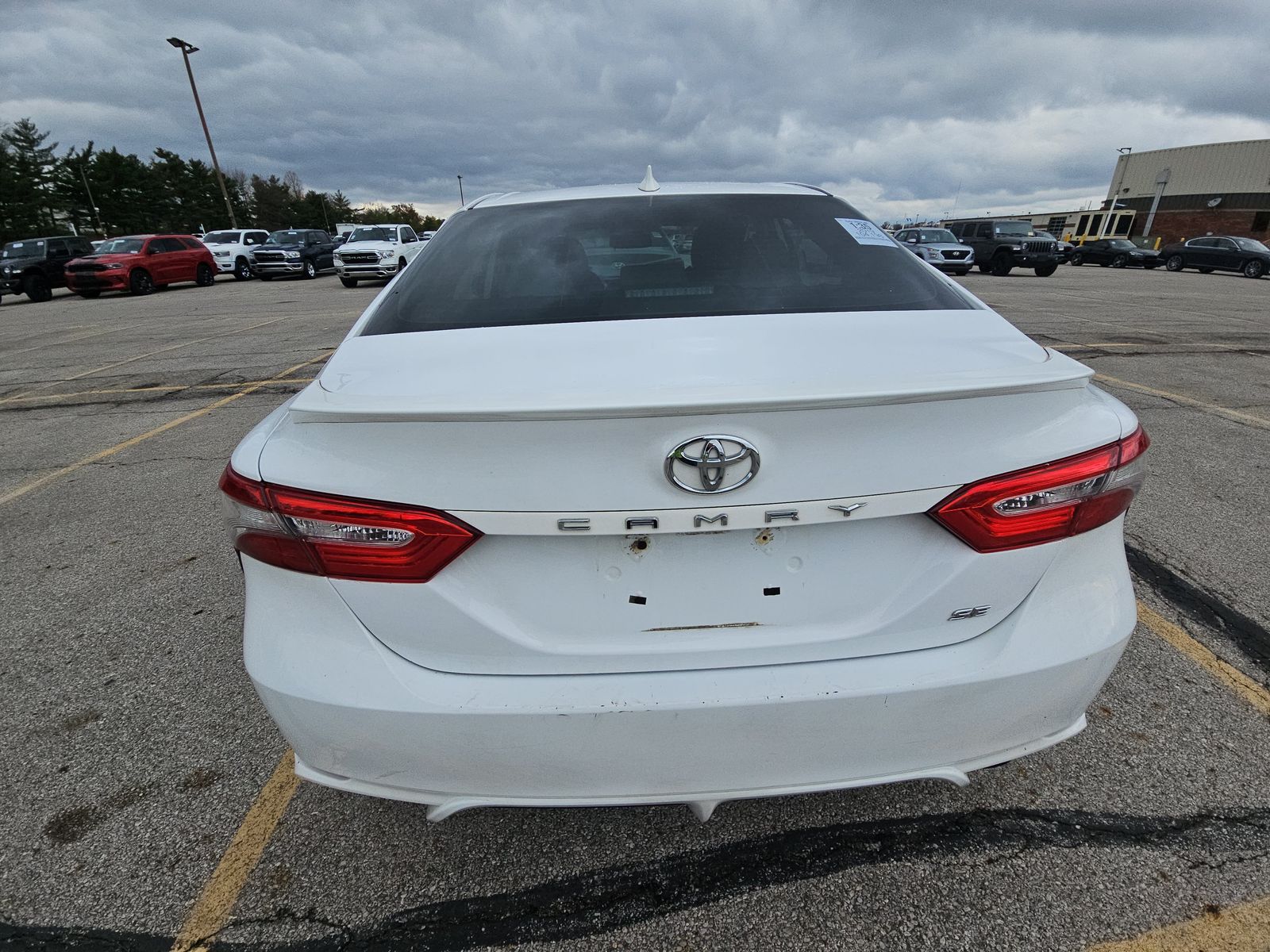 2019 Toyota Camry SE FWD