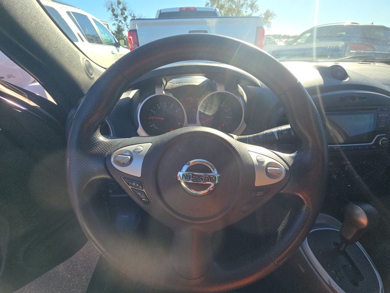 2015 Nissan JUKE S FWD