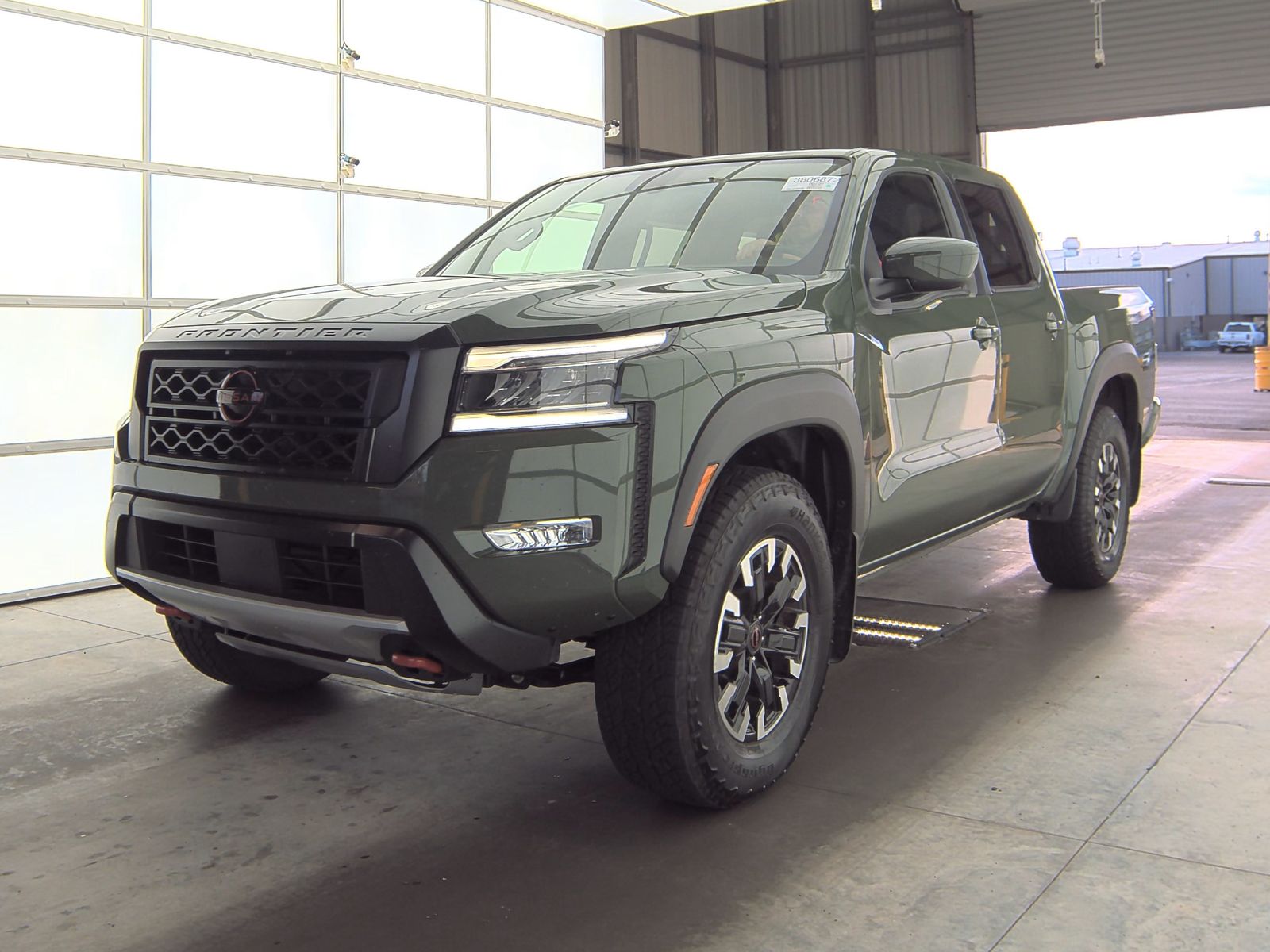 2024 Nissan Frontier PRO-4X Crew Cab Short Bed