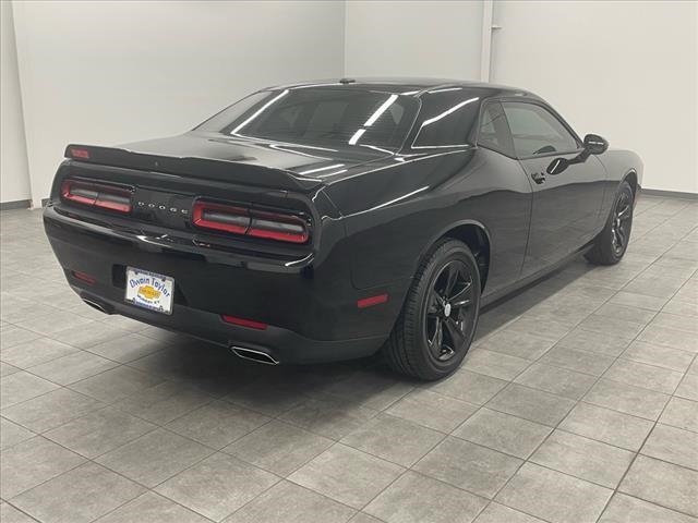 2018 Dodge Challenger SXT RWD