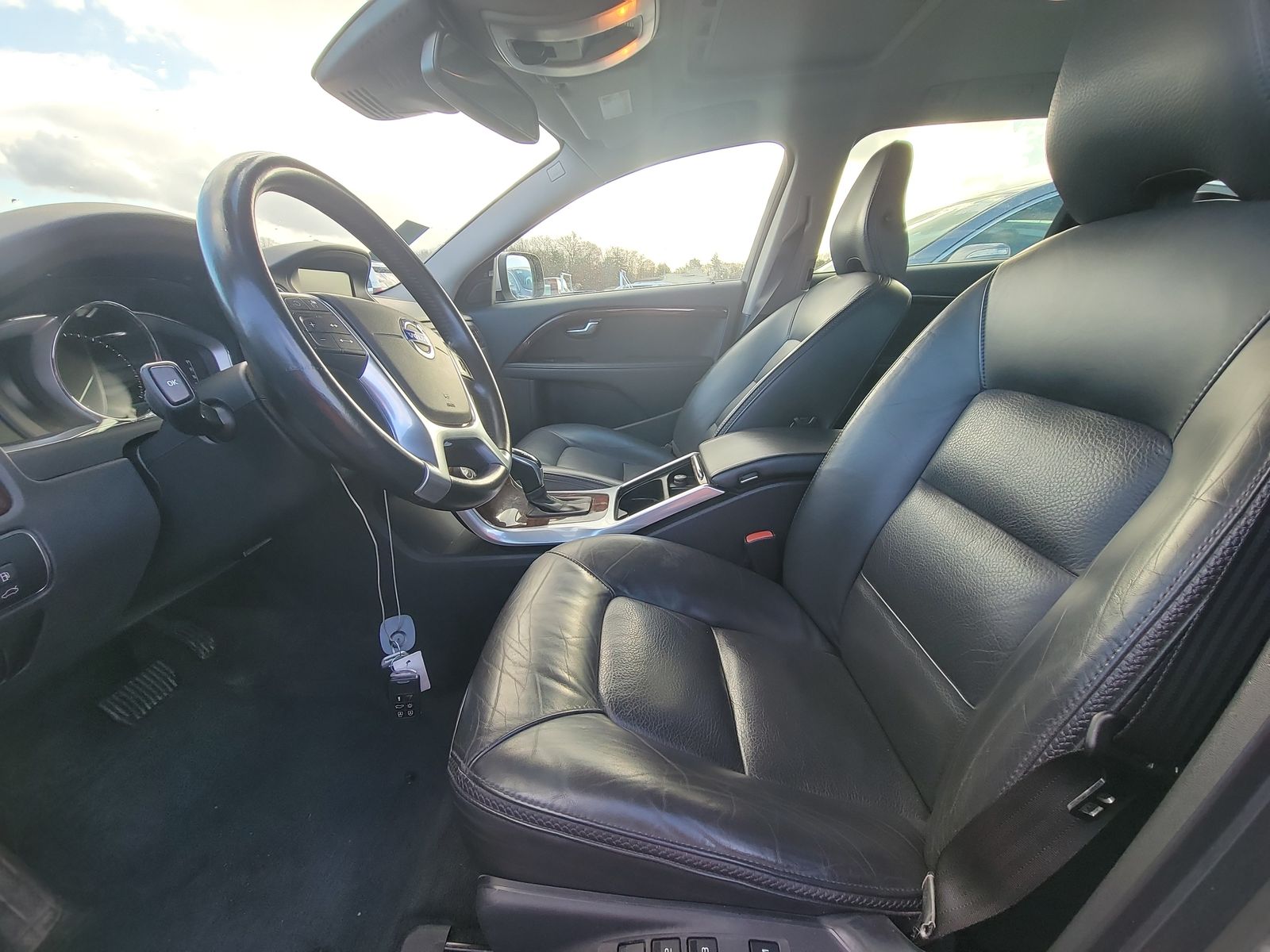 2015 Volvo XC70 T6 Premier Plus AWD