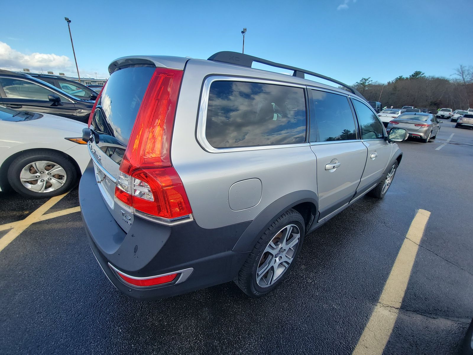 2015 Volvo XC70 T6 Premier Plus AWD