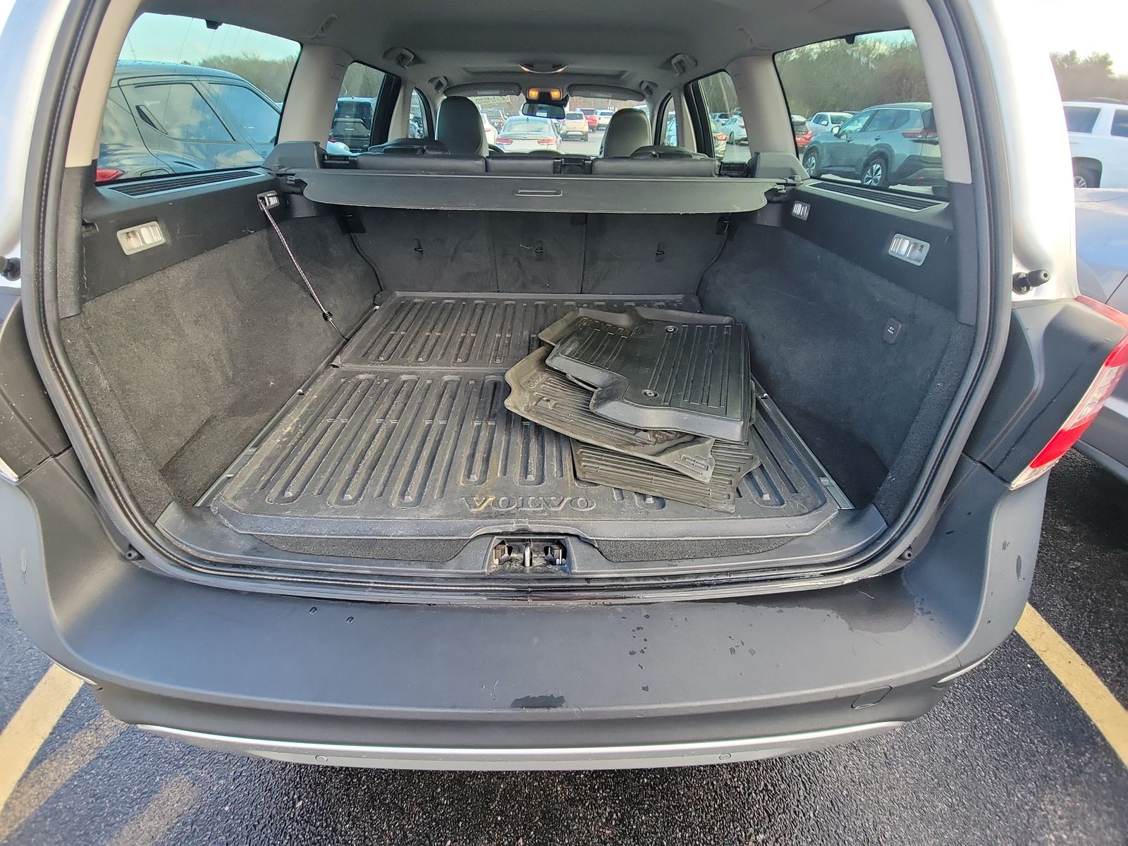 2015 Volvo XC70 T6 Premier Plus AWD