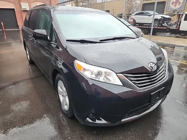 2014 Toyota Sienna LE FWD