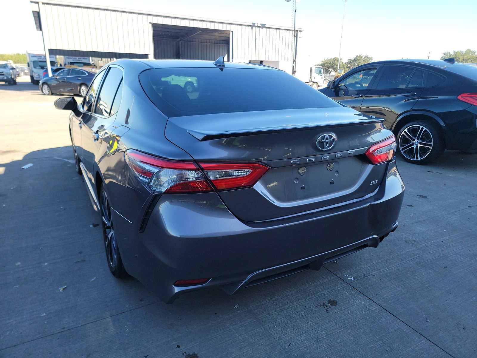 2019 Toyota Camry SE FWD