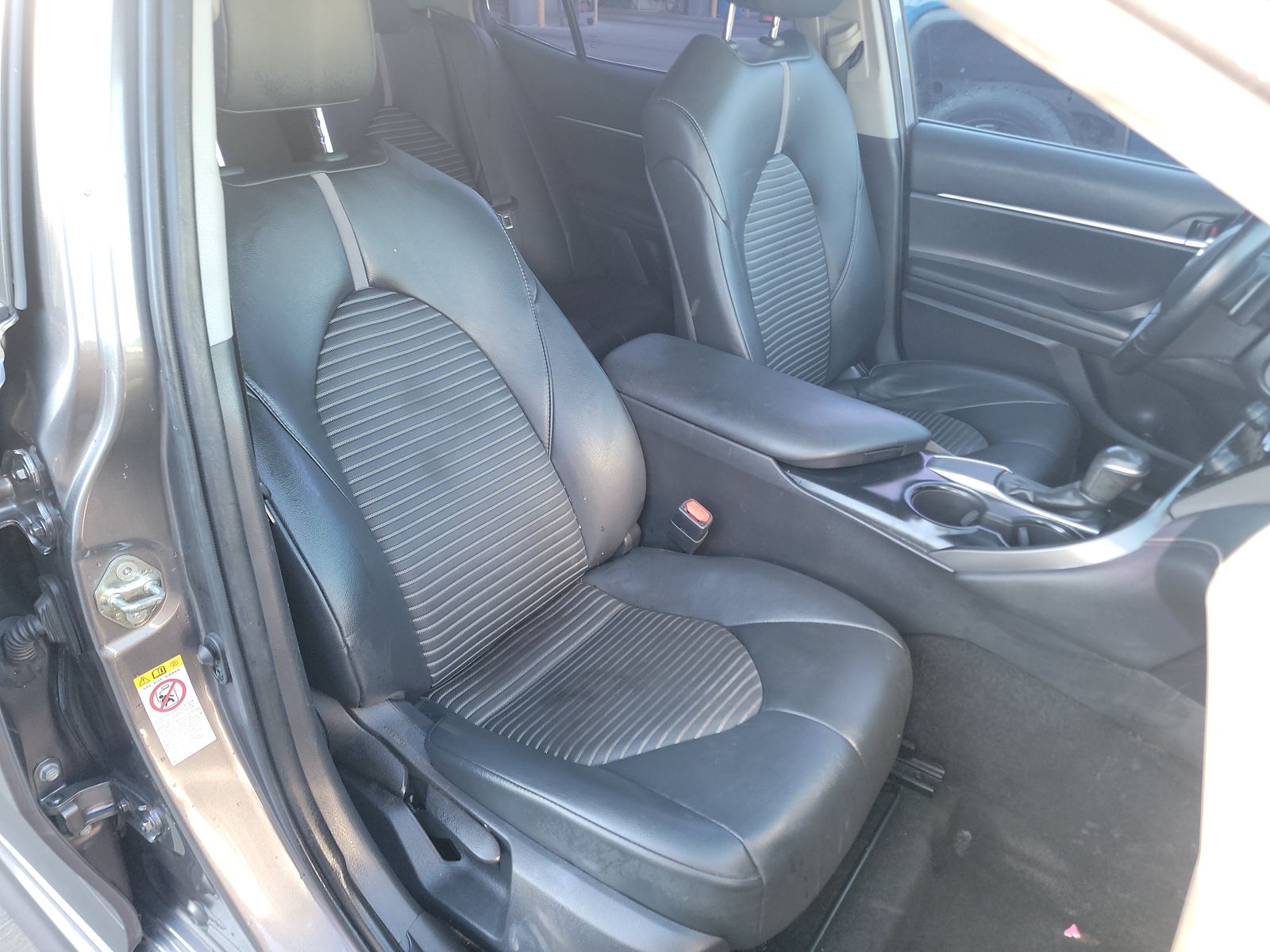 2019 Toyota Camry SE FWD