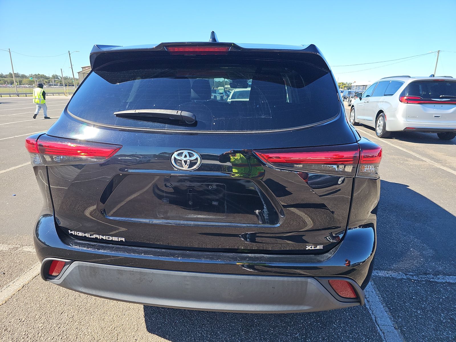 2021 Toyota Highlander XLE FWD