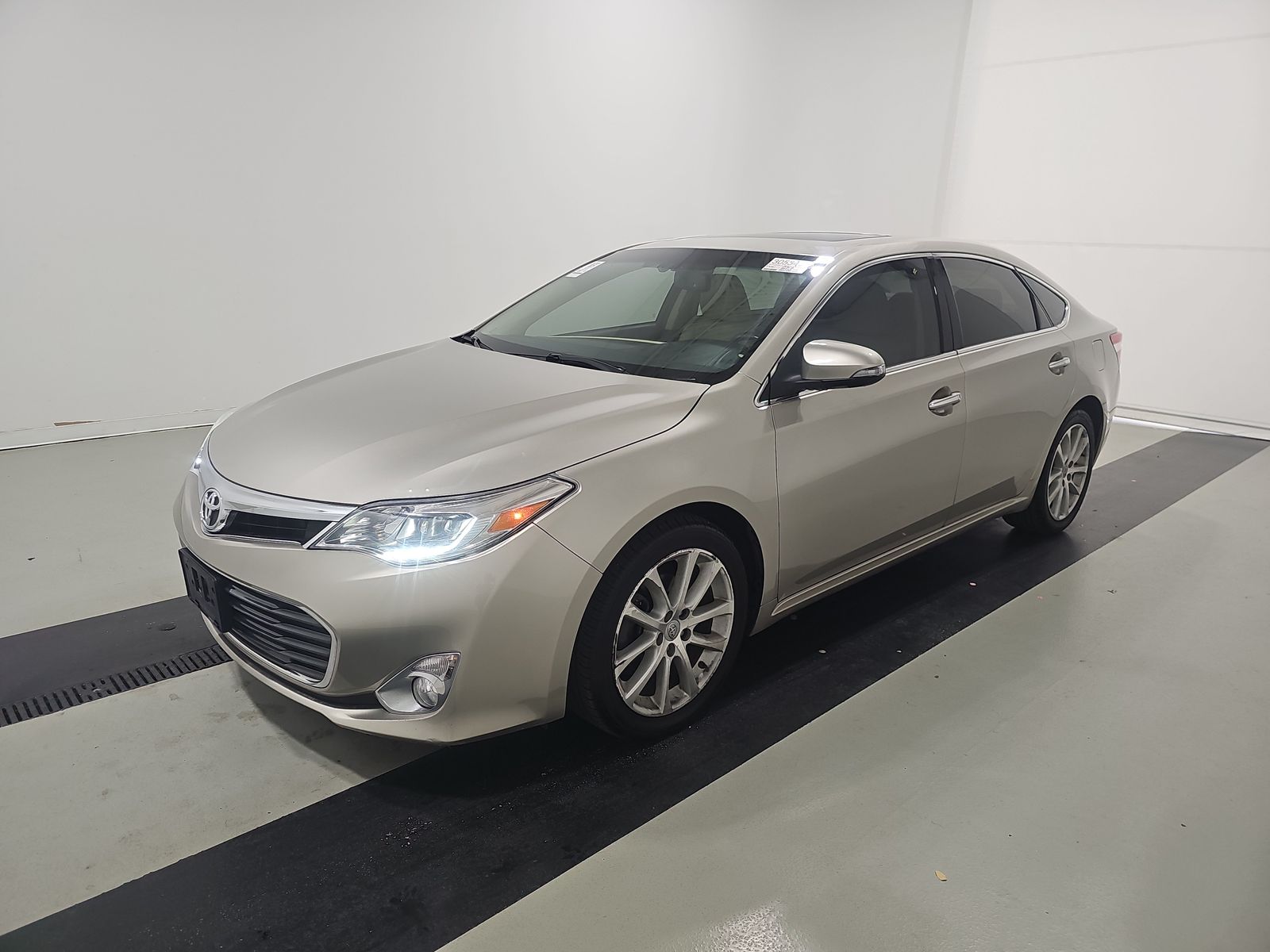 2015 Toyota Avalon Limited FWD