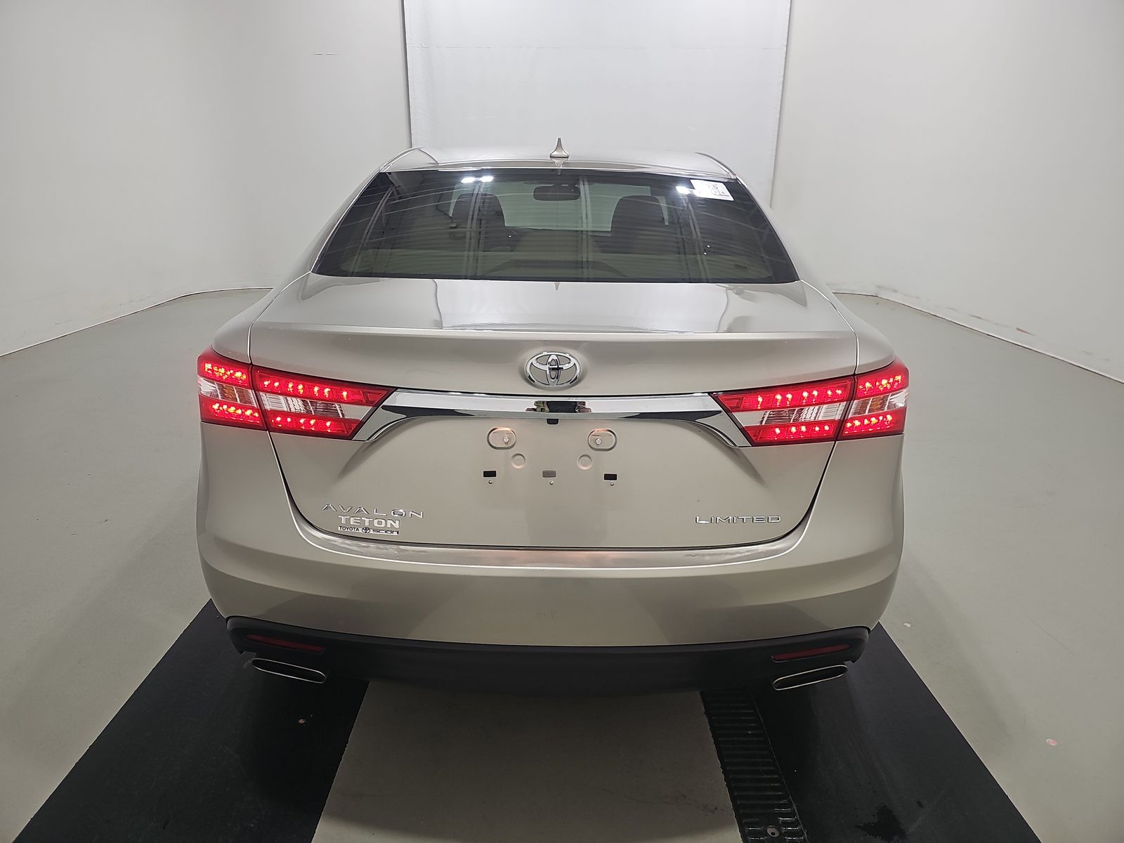 2015 Toyota Avalon Limited FWD