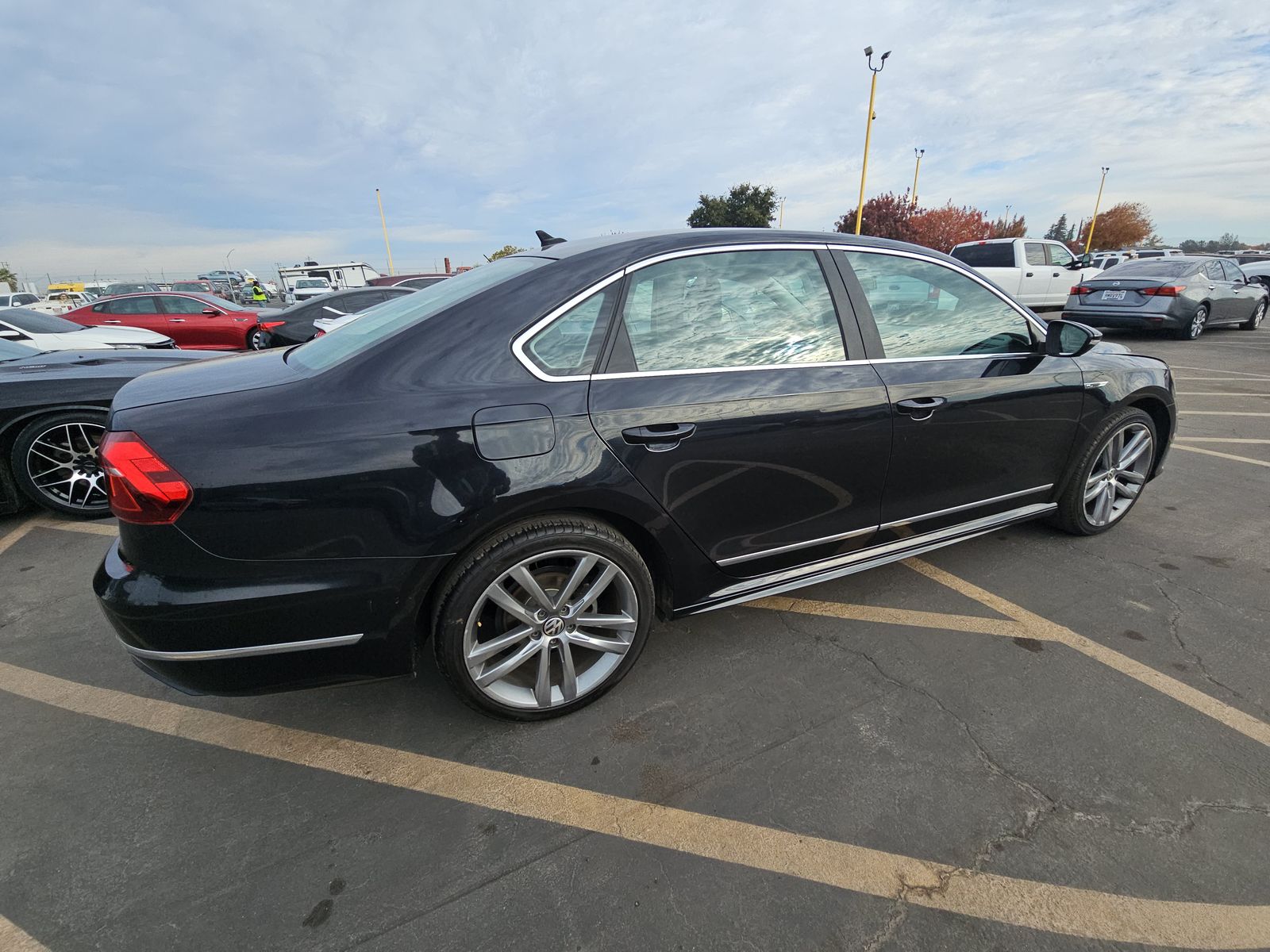 2017 Volkswagen Passat 1.8T R-Line FWD