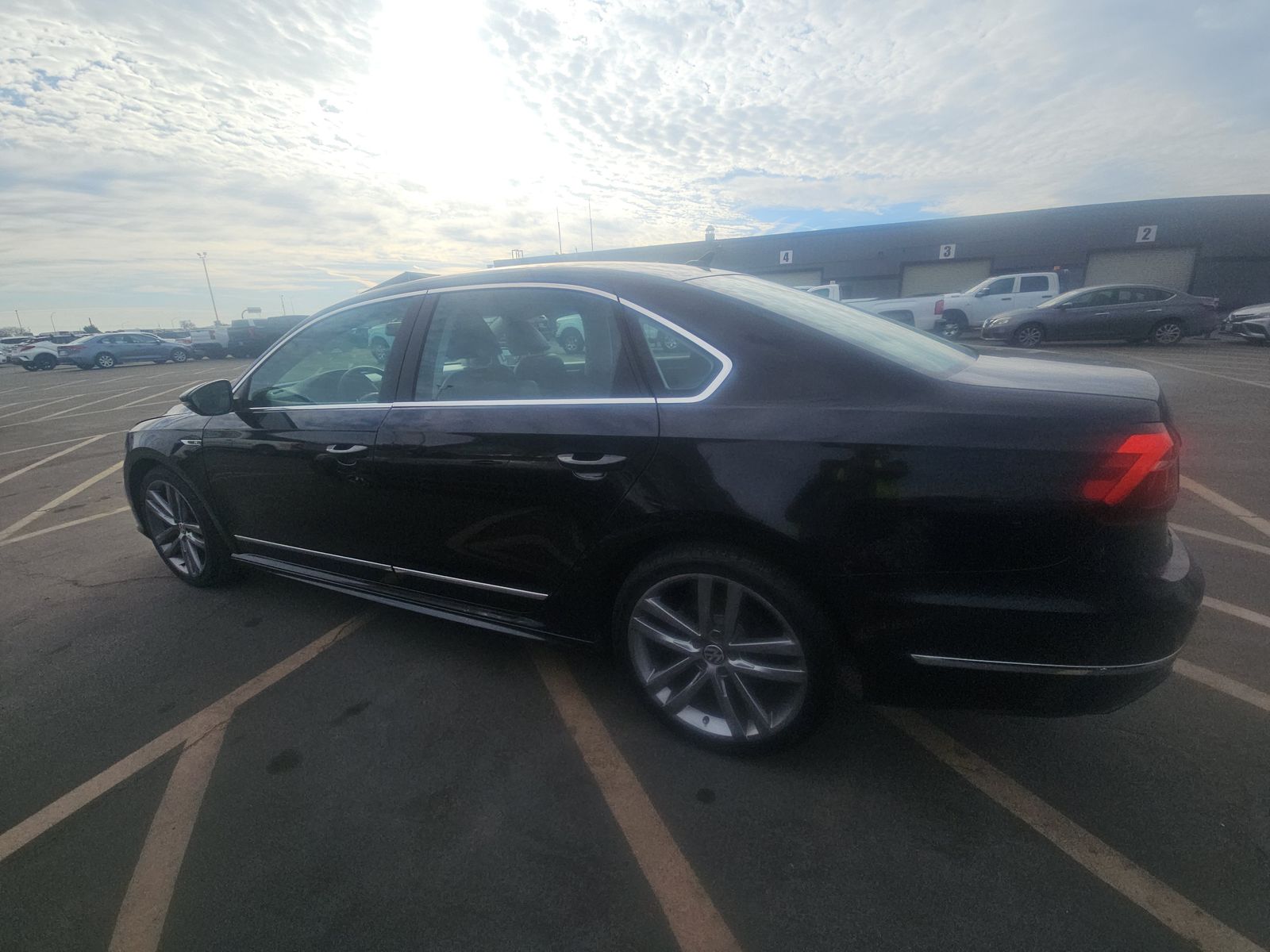 2017 Volkswagen Passat 1.8T R-Line FWD