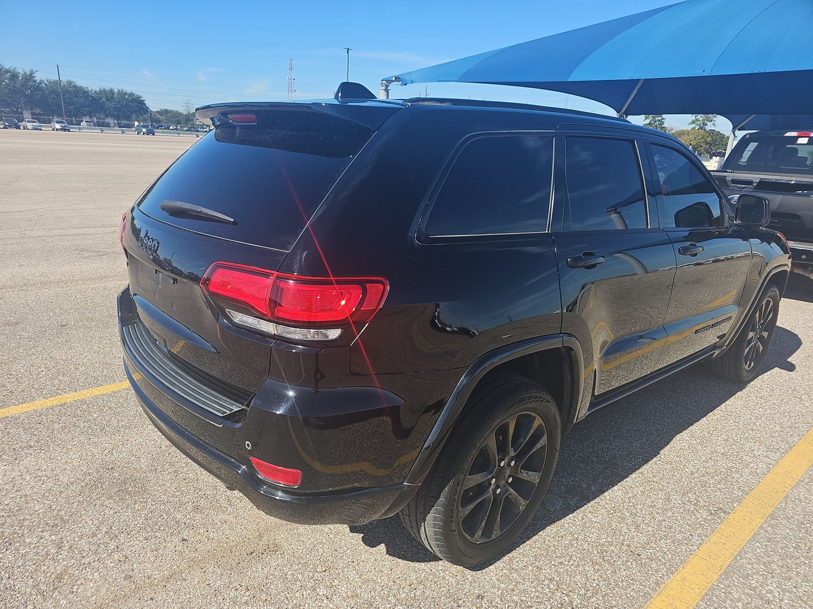 2018 Jeep Grand Cherokee Laredo Altitude Edition AWD