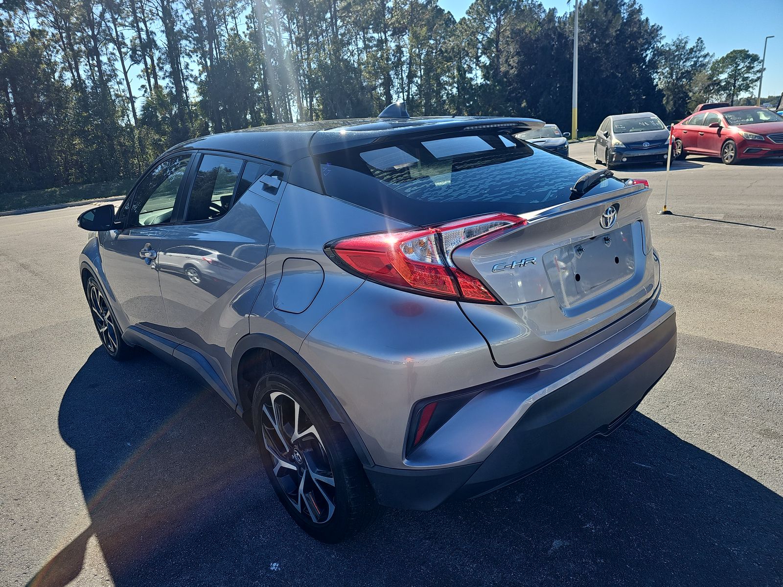 2019 Toyota C-HR XLE FWD